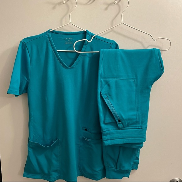 Jaanuu Other Jaanuu Teal Scrub Set Poshmark